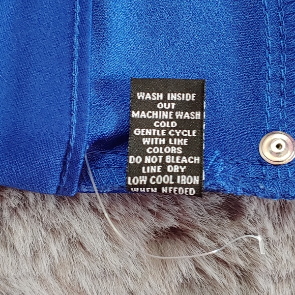 Refuge | Hi-Waist Shortie - Picture 4 of 4